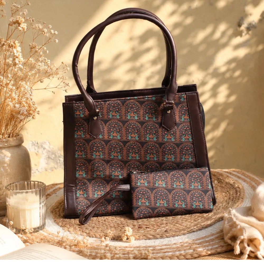 Little Lady Tote for all Bodytype – Mughal Arch