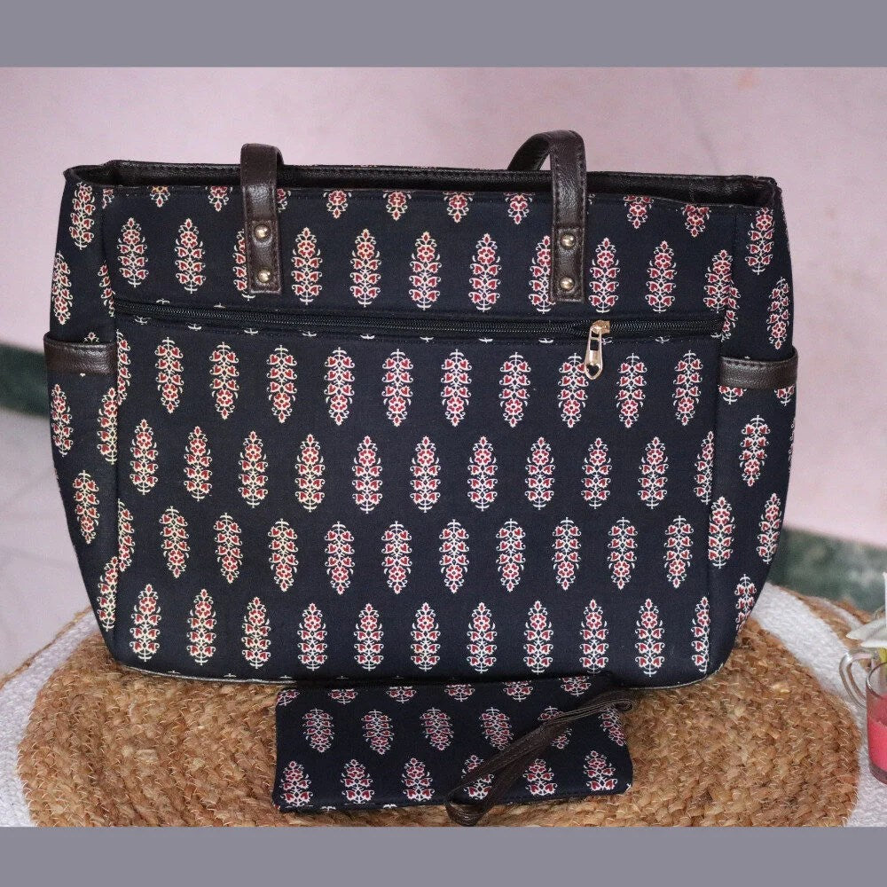 Mom Pick Tote – Style Meets Utility | Crafted for Urban Women Lifestyle